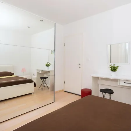 Silvana Apartment *