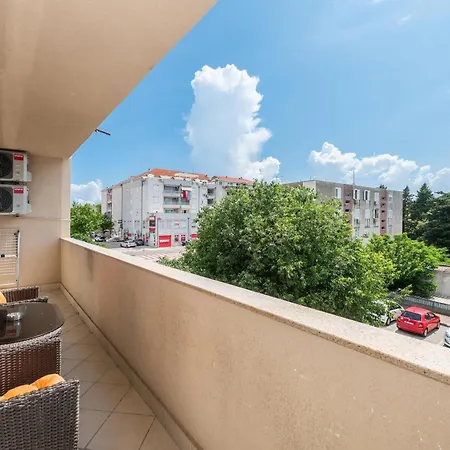 Silvana Apartment Makarska